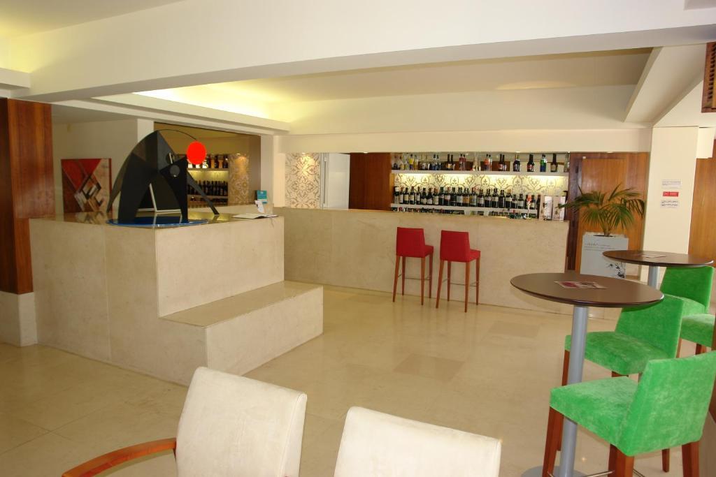 Hotel Eurosol Leiria & Jardim Экстерьер фото