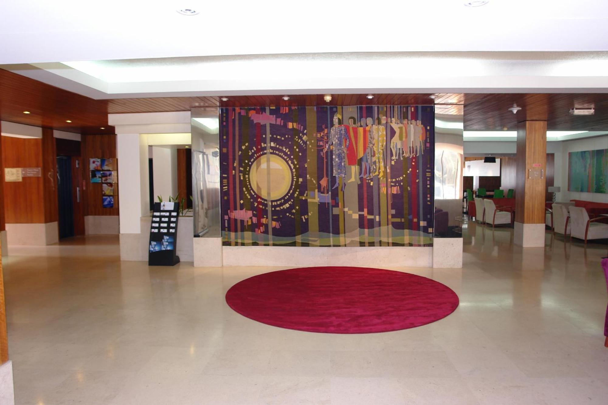 Hotel Eurosol Leiria & Jardim Экстерьер фото
