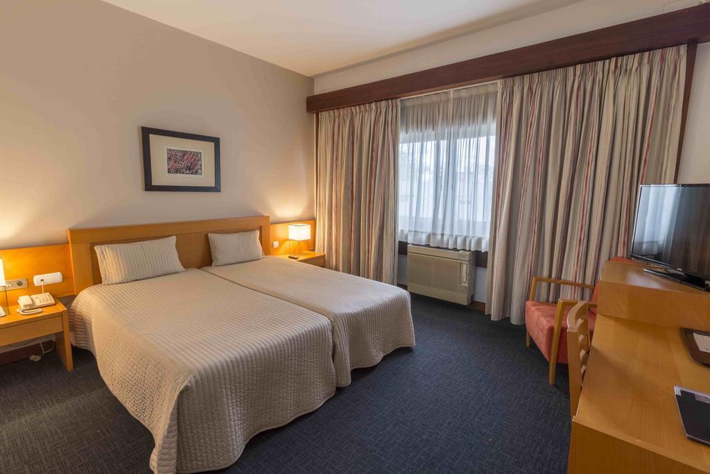 Hotel Eurosol Leiria & Jardim Экстерьер фото