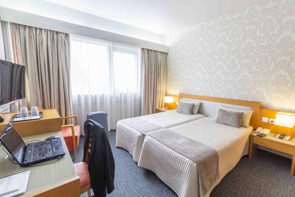 Hotel Eurosol Leiria & Jardim Экстерьер фото