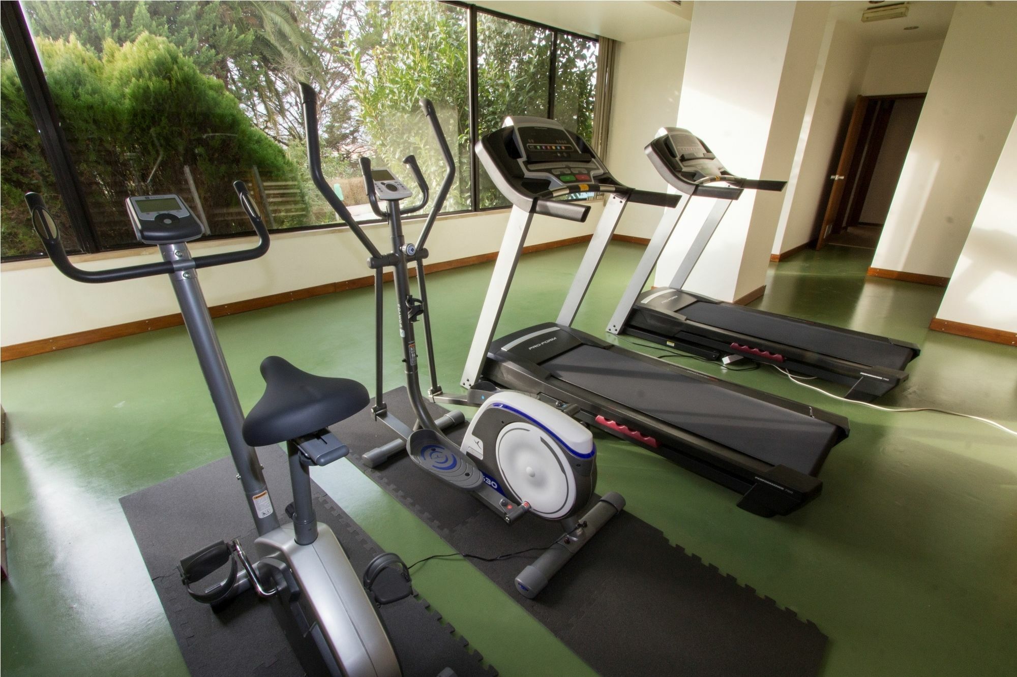 Hotel Eurosol Leiria & Jardim Экстерьер фото